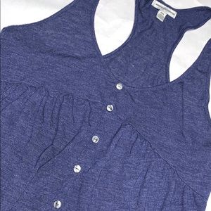 Cute low to high tank top